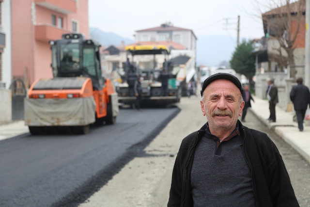 Esenler Caddesi asfaltlandı