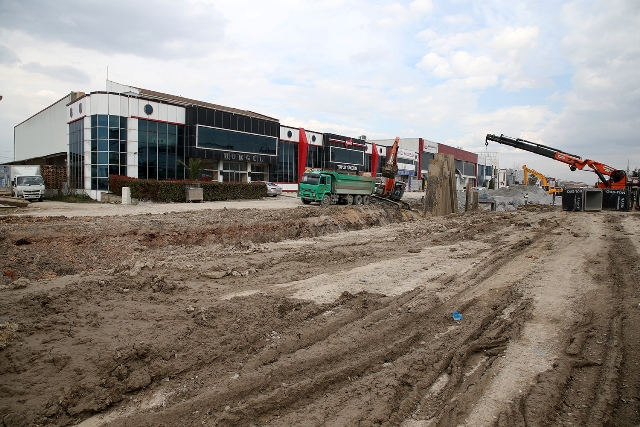 Uluyol Caddesi yenileniyor