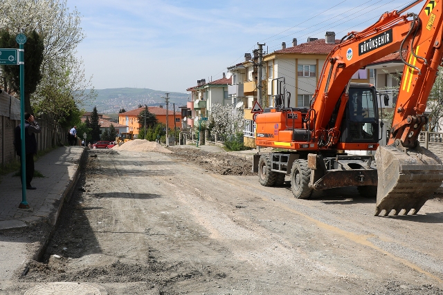 Yıldıztepe Caddesi yenileniyor