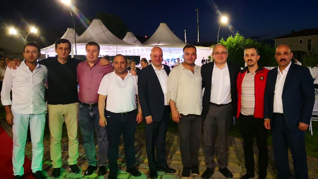 Otokar ailesi geleneksel iftar yemeğinde buluştu