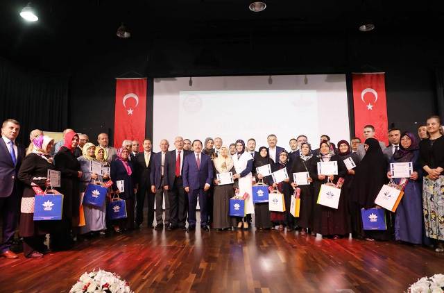 Sakarya'da okur yazar bilmeyen kalmayacak