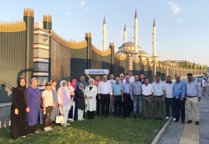 Erenler AK Parti; Ankara’ya tam kadro katıldı