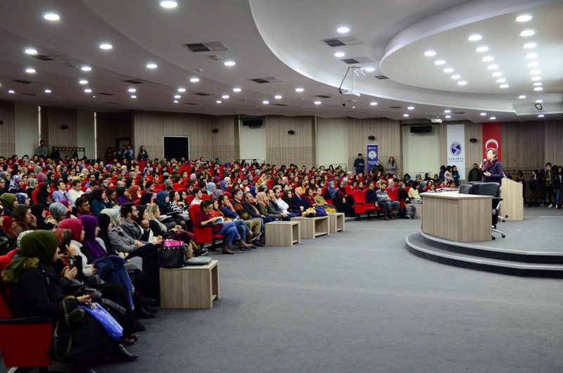 İyi Aile Yoktur ya da Çocuk Olmanın Dramı