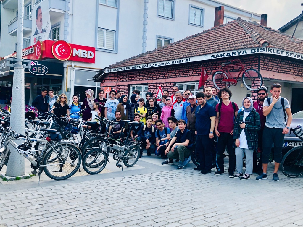 PEDALLAR YEŞİLAY İÇİN ÇEVRİLDİ