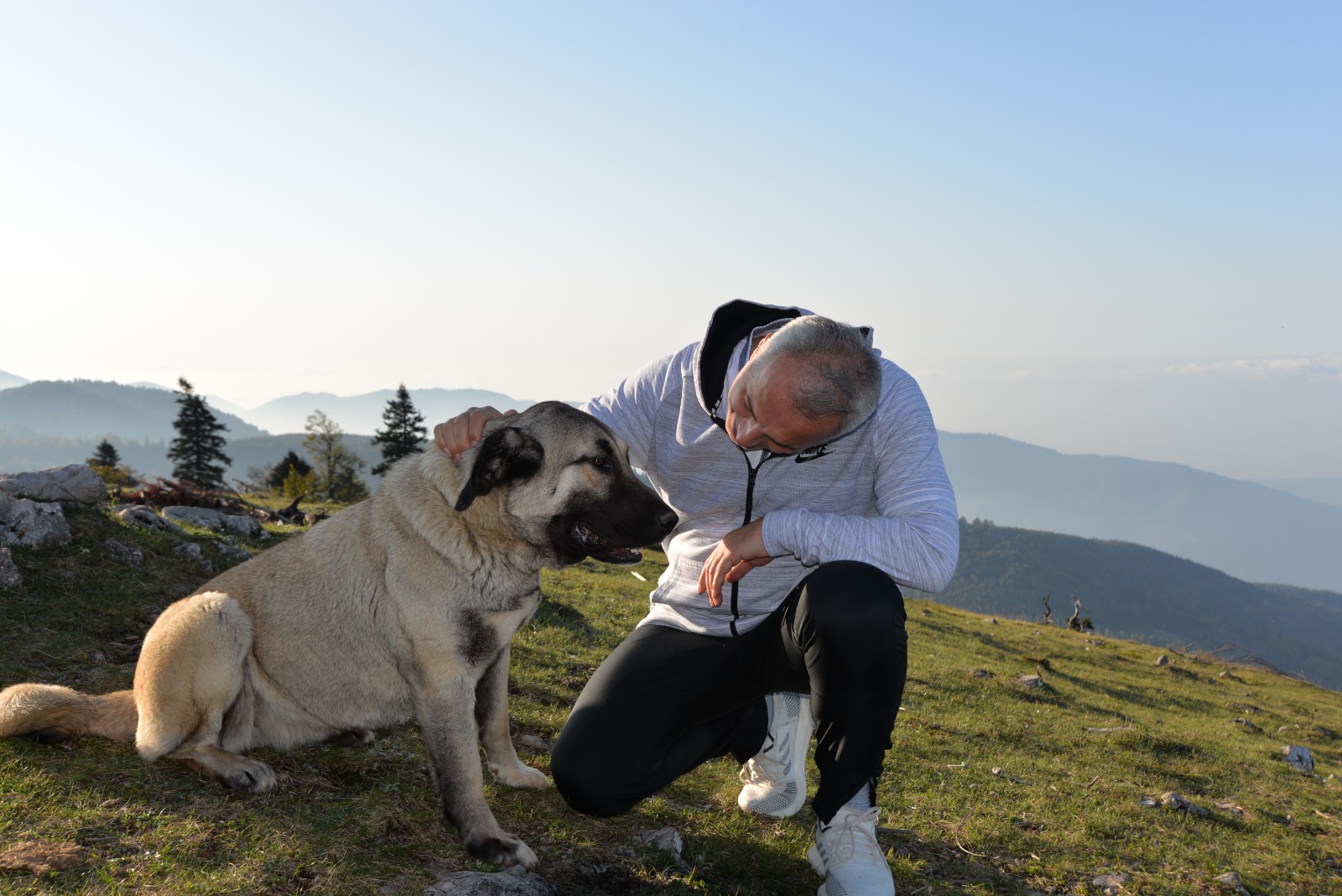 Hendek'te dostlar yeni evlerinde