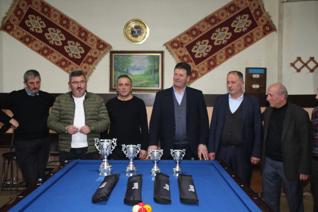 Akyazı'da bilardo rüzgarı