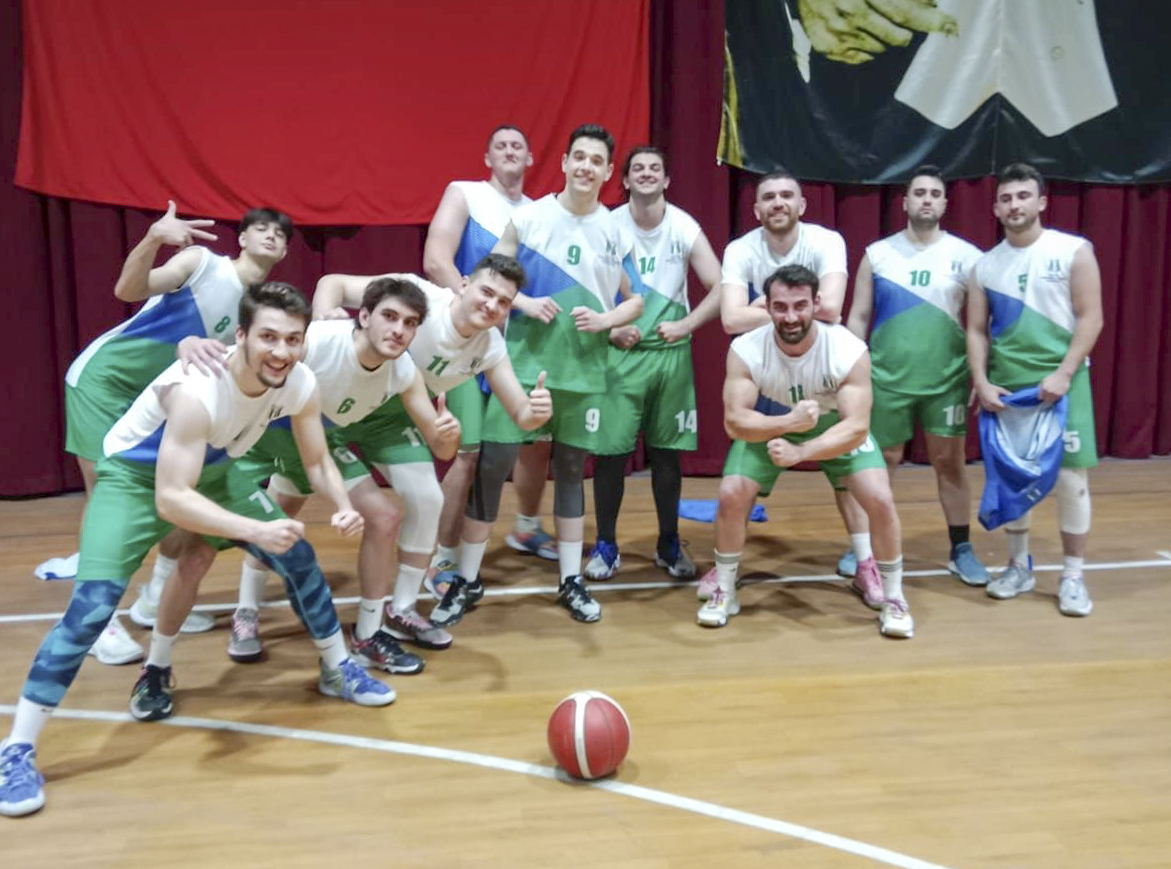 SUBÜ erkek basketboldan bronz madalya