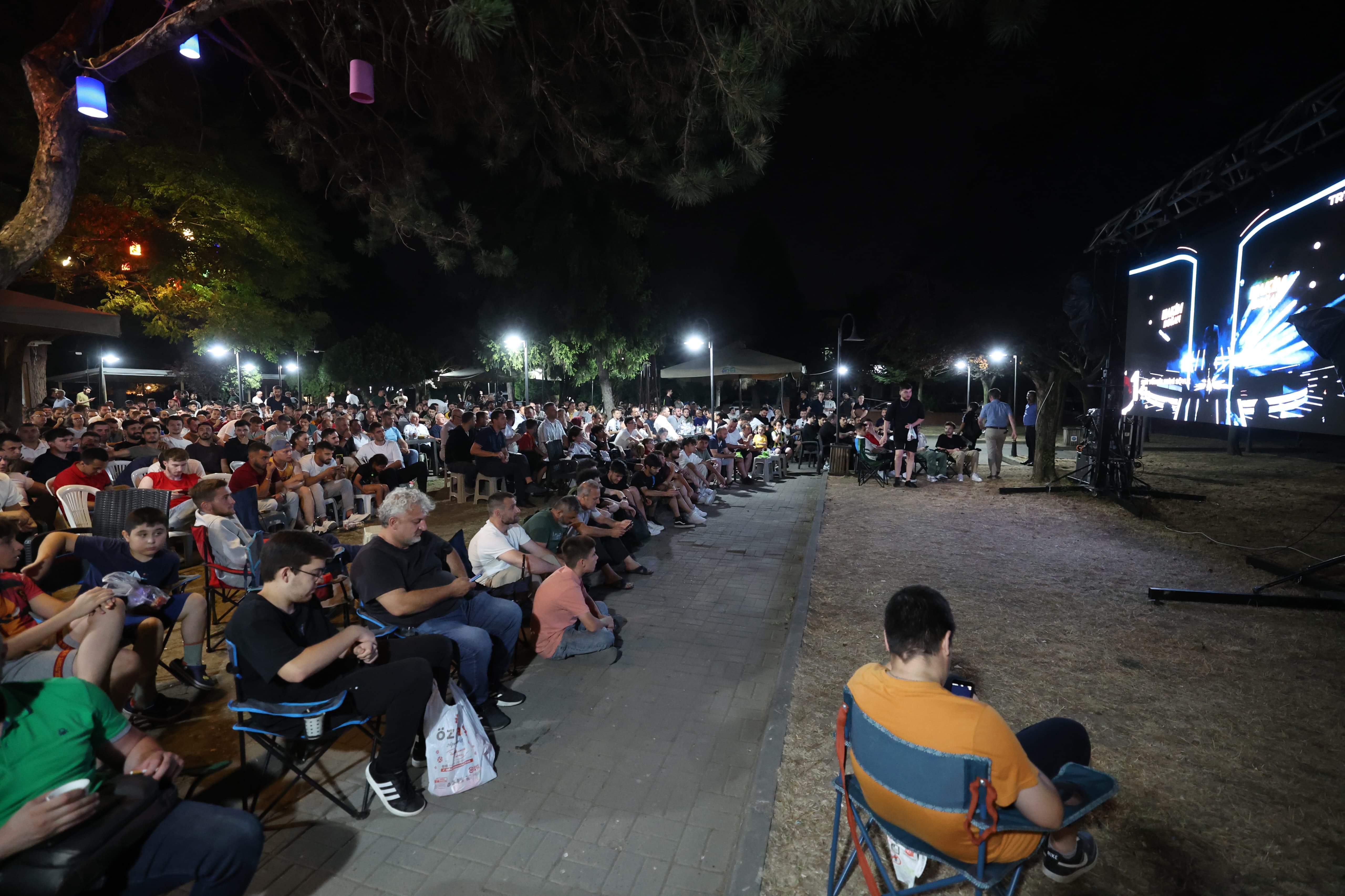 Serdivan'da Milli Maç Heyecanı