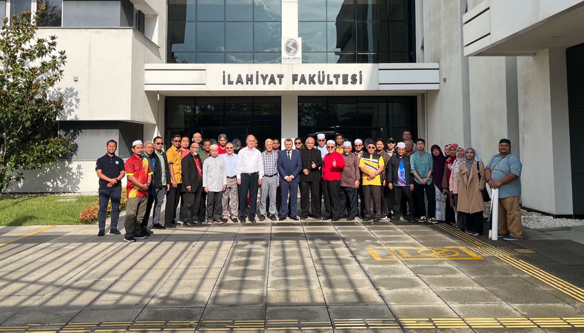 Malezya Heyetinden İlahiyat Fakültesi'ne Ziyaret