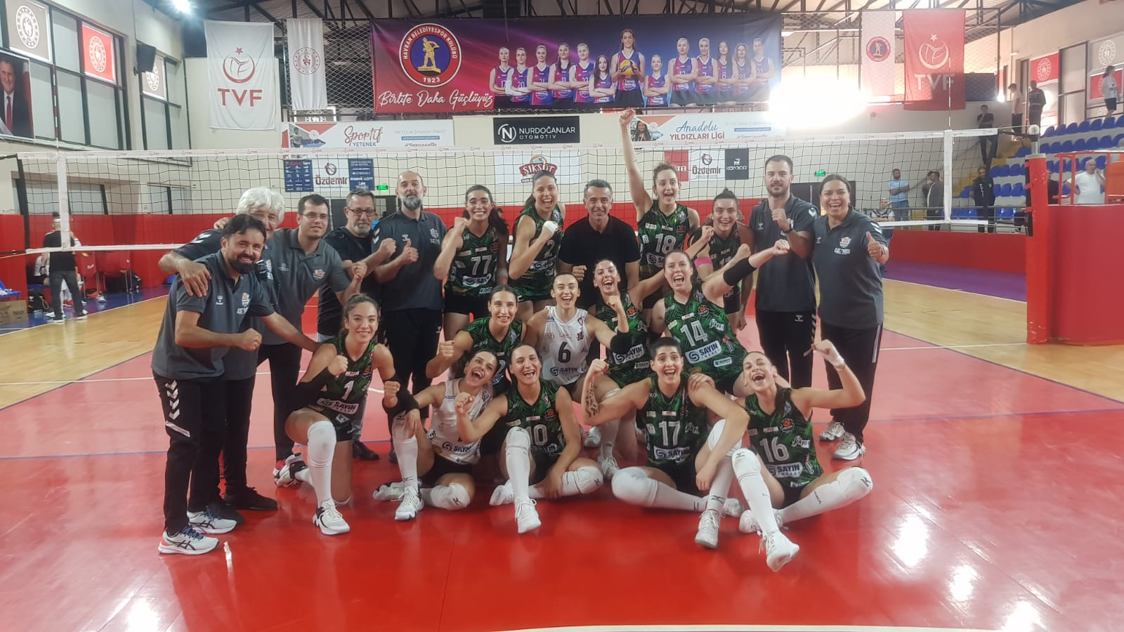 Sakarya Voleybol dikkat çekiyor