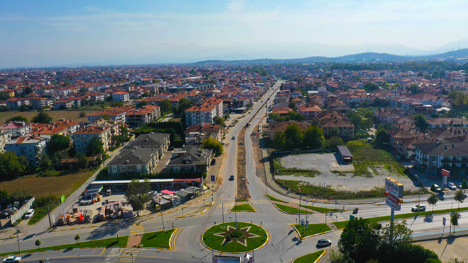 Ahmet Yesevi Caddesi yenileniyor