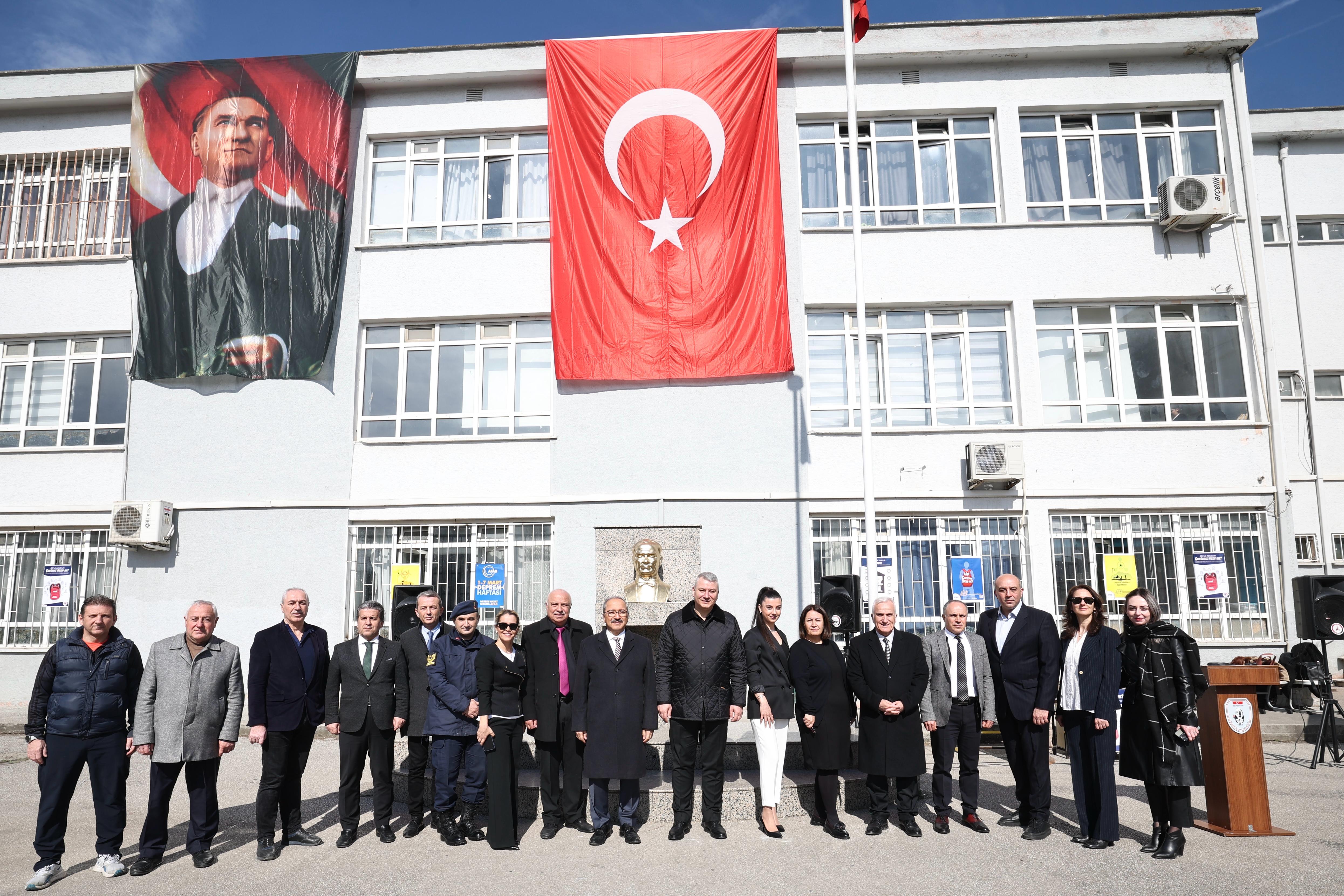 Afetlere Karşı Bilinçli Nesiller Yetişiyor